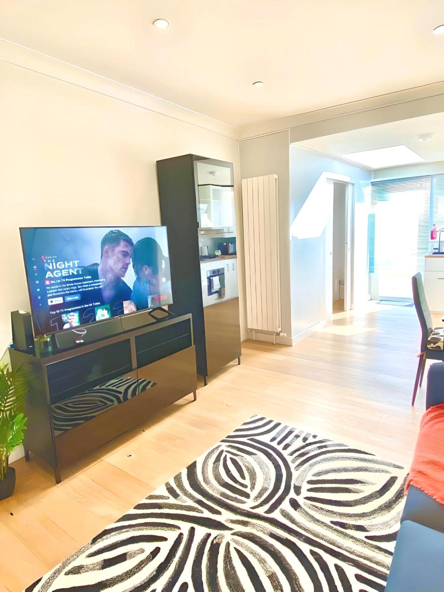 Cosy Haven Wembley Appartement Buitenkant foto